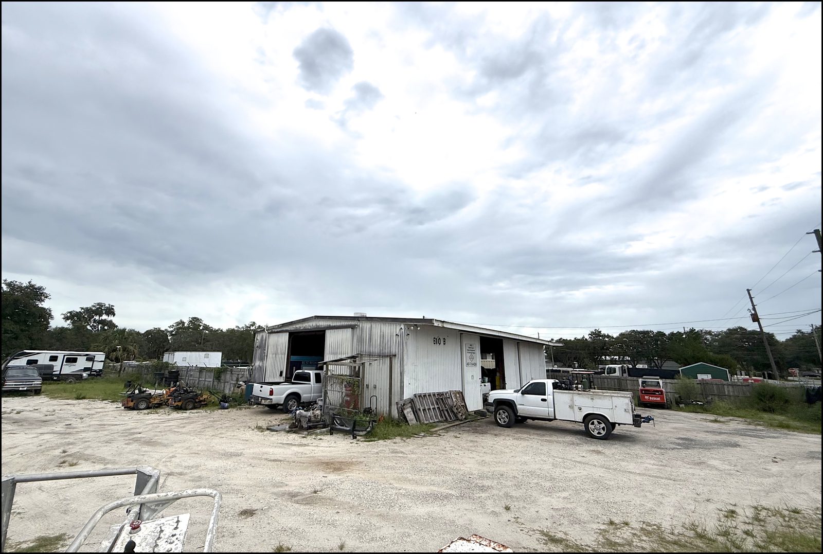 610-B from the yard - separately tenanted, income-producing